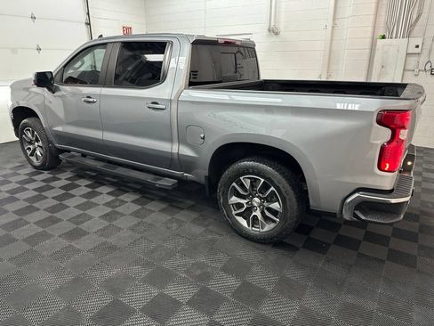 Used 2023 Chevrolet Silverado 1500 LT AWD/4WD image 6
