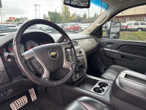 Used 2012 Chevrolet Silverado 2500 LTZ w/ LTZ Plus Package image 31