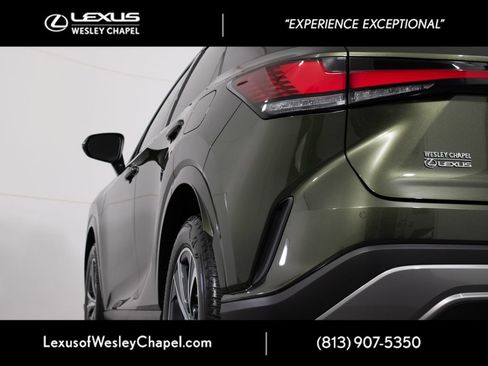 Used 2025 Lexus RX 350 Premium w/ Accessory Package FWD image 6