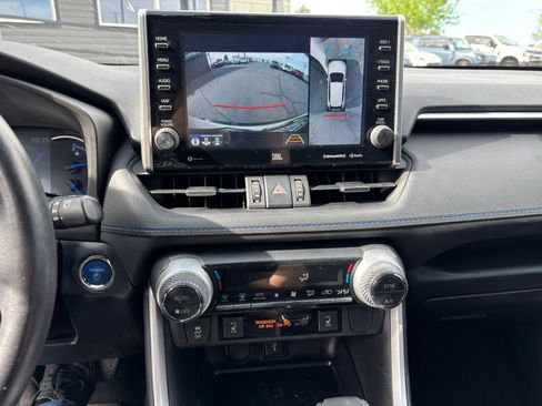 Used 2022 Toyota RAV4 XSE AWD/4WD image 14