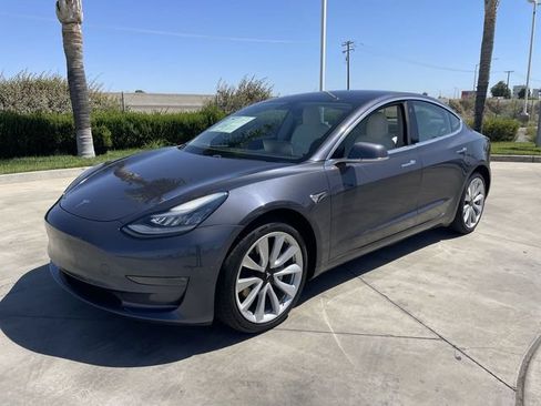 Used 2019 Tesla Model 3 Mid Range RWD image 1