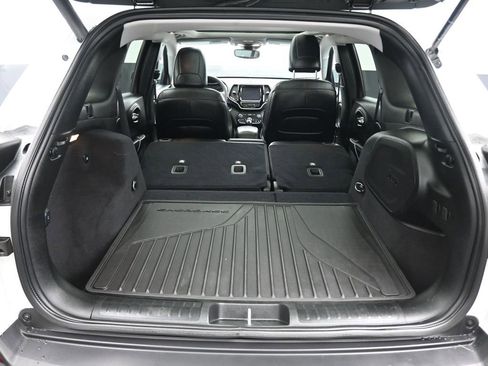 Used 2022 Jeep Cherokee Limited w/ Elite Package AWD/4WD image 50