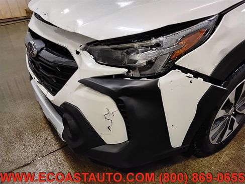 Used 2025 Subaru Outback Limited image 19