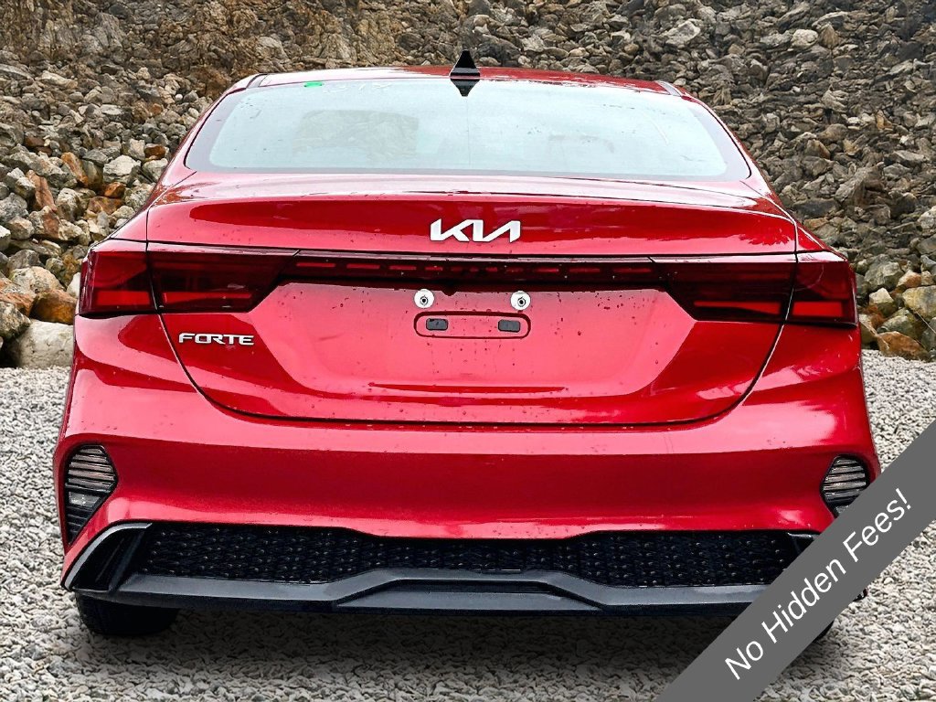 Used 2022 Kia Forte LXS FWD image 4