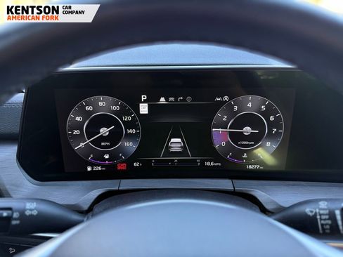 Used 2025 Kia Telluride SX Prestige X-Line image 18