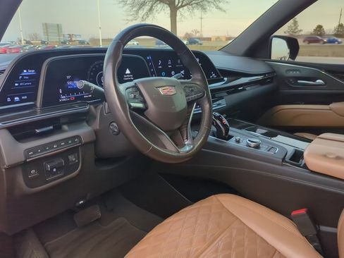 Used 2022 Cadillac Escalade Sport w/ Touring Package image 12