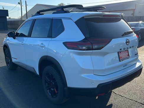 New 2026 Nissan Rogue SV image 5