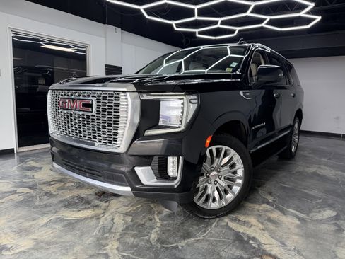 Used 2023 GMC Yukon Denali w/ Advanced Technology Package AWD/4WD image 1