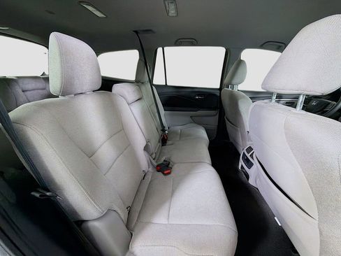 Used 2021 Honda Pilot EX image 27