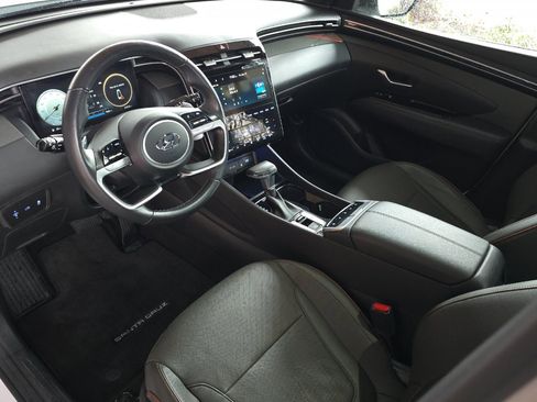 Certified 2024 Hyundai Santa Cruz Limited image 11