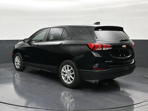Used 2024 Chevrolet Equinox LS FWD image 3