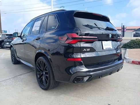 New 2026 BMW X5 sDrive40i image 7