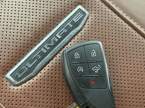 Used 2025 GMC Sierra 2500 Denali Ultimate image 44