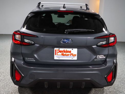 Used 2024 Subaru Crosstrek 2.0i AWD/4WD image 8