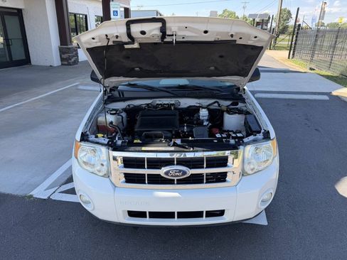 Used 2012 Ford Escape XLT AWD/4WD image 32