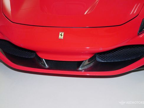 Used 2021 Ferrari F8 Tributo RWD image 11