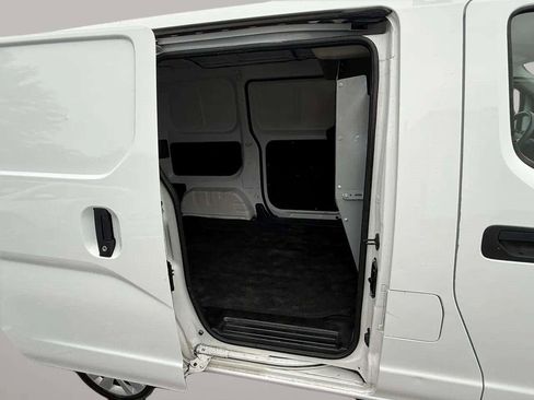 Used 2021 Nissan NV200 SV image 11