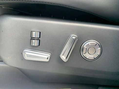 New 2026 Lincoln Nautilus Reserve image 14