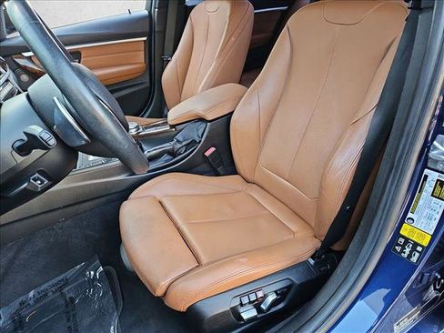 Used 2016 BMW 340i xDrive Sedan w/ Technology Package AWD/4WD image 15