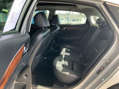 Used 2018 Kia Cadenza Technology image 19