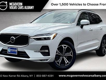 Certified 2022 Volvo XC60 B5 Momentum w/ Climate Package