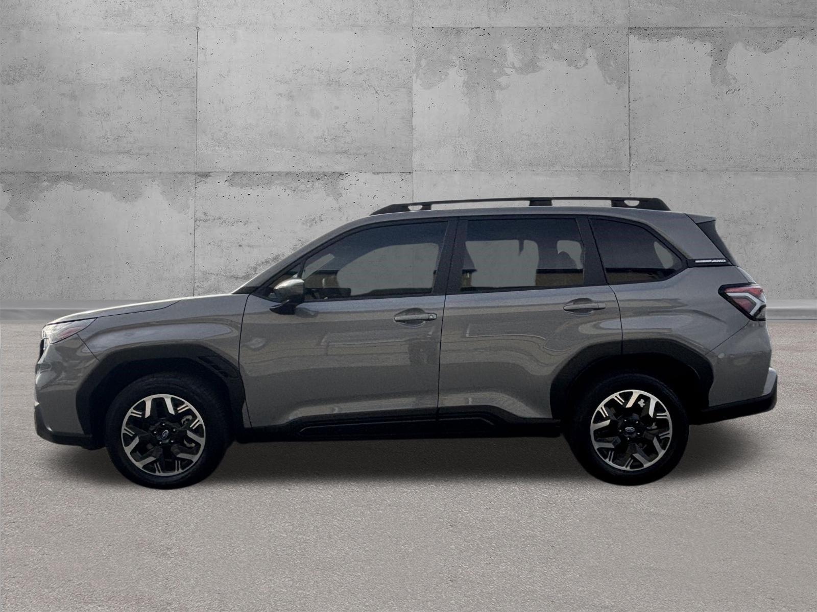 Used 2025 Subaru Forester Premium AWD/4WD image 4