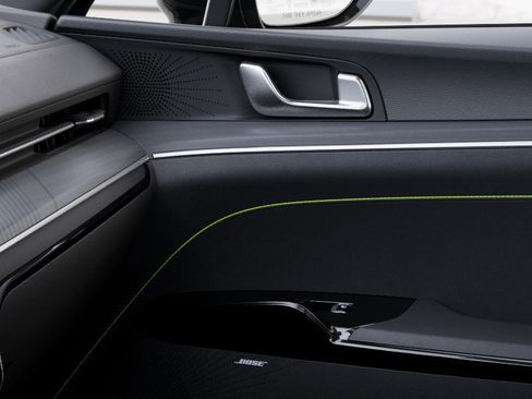 New 2026 Kia K5 GT FWD image 25