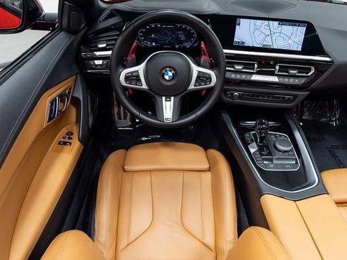 Certified 2022 BMW Z4 M40i w/ Premium Package image 3