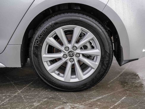 Certified 2025 Toyota Corolla SE image 8