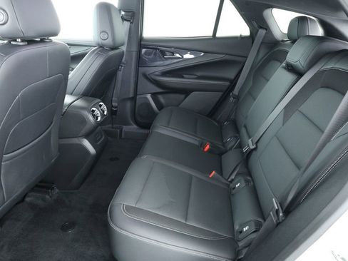 Used 2024 Chevrolet Blazer EV LT image 17