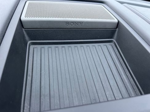 Used 2016 Ford F150 Lariat w/ Equipment Group 502A Luxury image 32