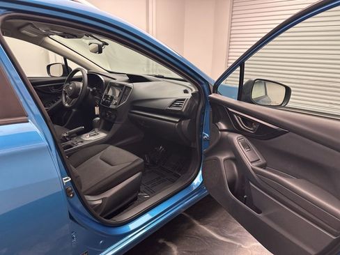 Used 2019 Subaru Impreza 2.0i Premium image 8