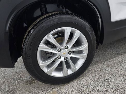 Used 2023 Chevrolet TrailBlazer LS FWD image 28