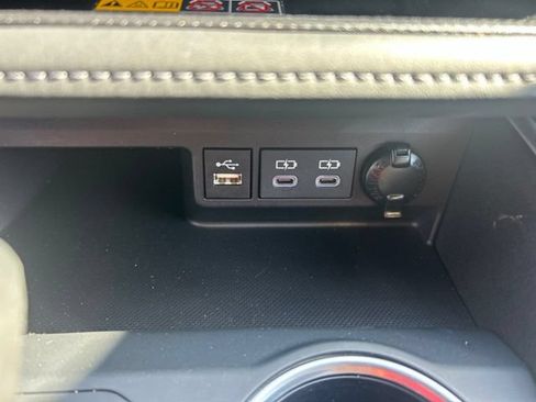 Used 2026 Toyota Highlander XLE AWD/4WD image 24
