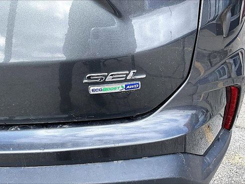 Used 2019 Ford Edge SEL w/ Cold Weather Package image 23