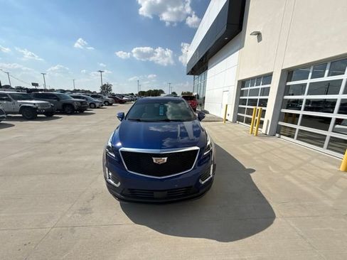 Used 2024 Cadillac XT5 Sportv w/ Technology Package AWD/4WD image 8
