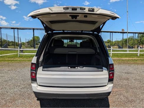 Used 2019 Land Rover Range Rover HSE AWD/4WD image 7