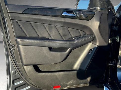 Used 2016 Mercedes-Benz GL 320 BlueTEC 4MATIC image 20