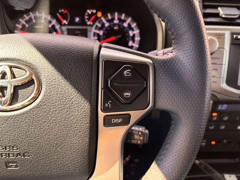 Used 2015 Toyota 4Runner Limited image 6