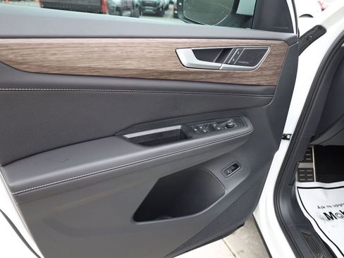 Used 2025 Volkswagen Atlas SEL Premium R-Line AWD/4WD image 10