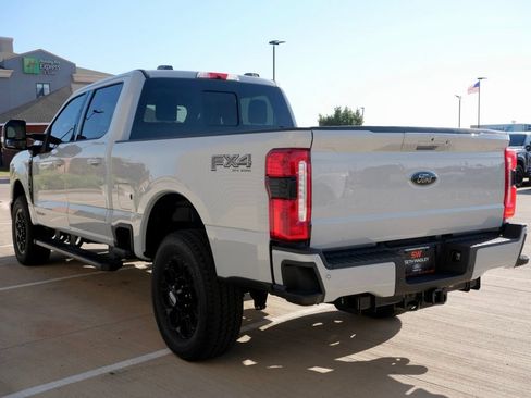 New 2026 Ford F250 Lariat w/ Black Appearance Package AWD/4WD image 6