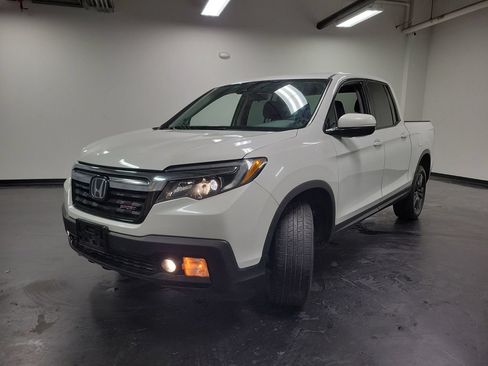 Used 2020 Honda Ridgeline Sport image 4