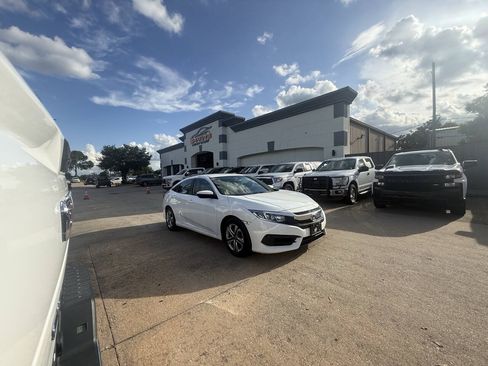 Used 2018 Honda Civic LX image 41