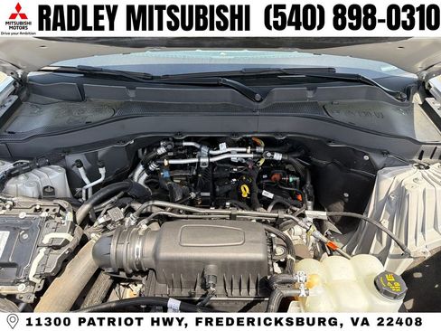 Used 2022 Ford Explorer XLT w/ Equipment Group 202A image 13