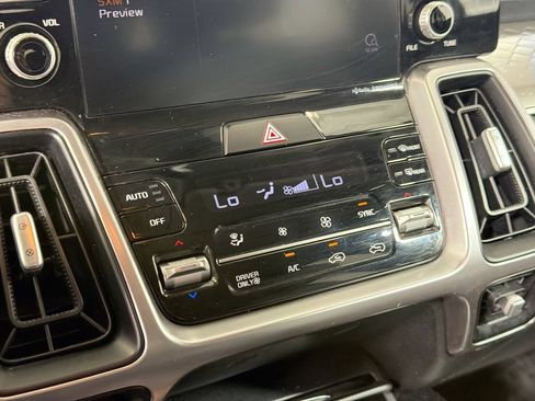 Used 2021 Kia Sorento S FWD image 16