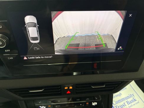 Used 2025 Volkswagen Jetta Sport image 16