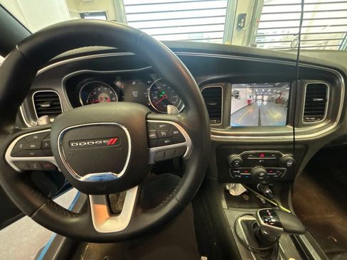 Used 2015 Dodge Charger R/T RWD image 5