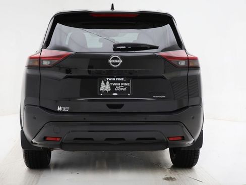 Used 2023 Nissan Rogue SV w/ SV Premium Package image 8