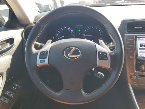 Used 2012 Lexus IS 250C image 19