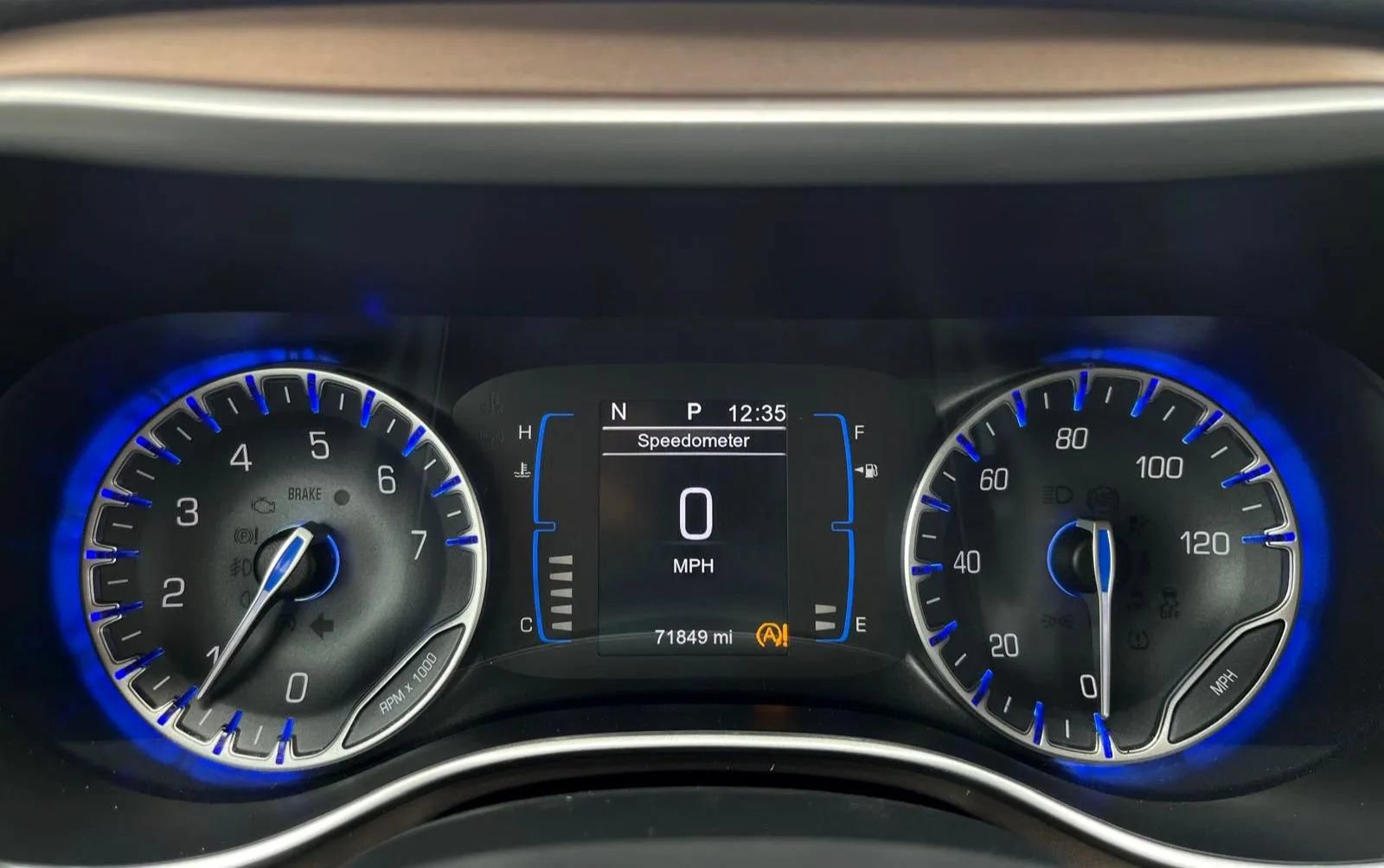Used 2017 Chrysler Pacifica Touring FWD image 29